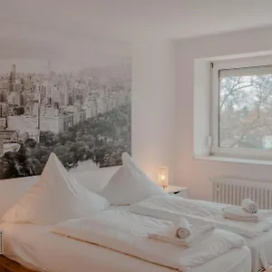 apartment-mit-kuche-arbeitsplatz-fur-messen.topcolognehotels.com/